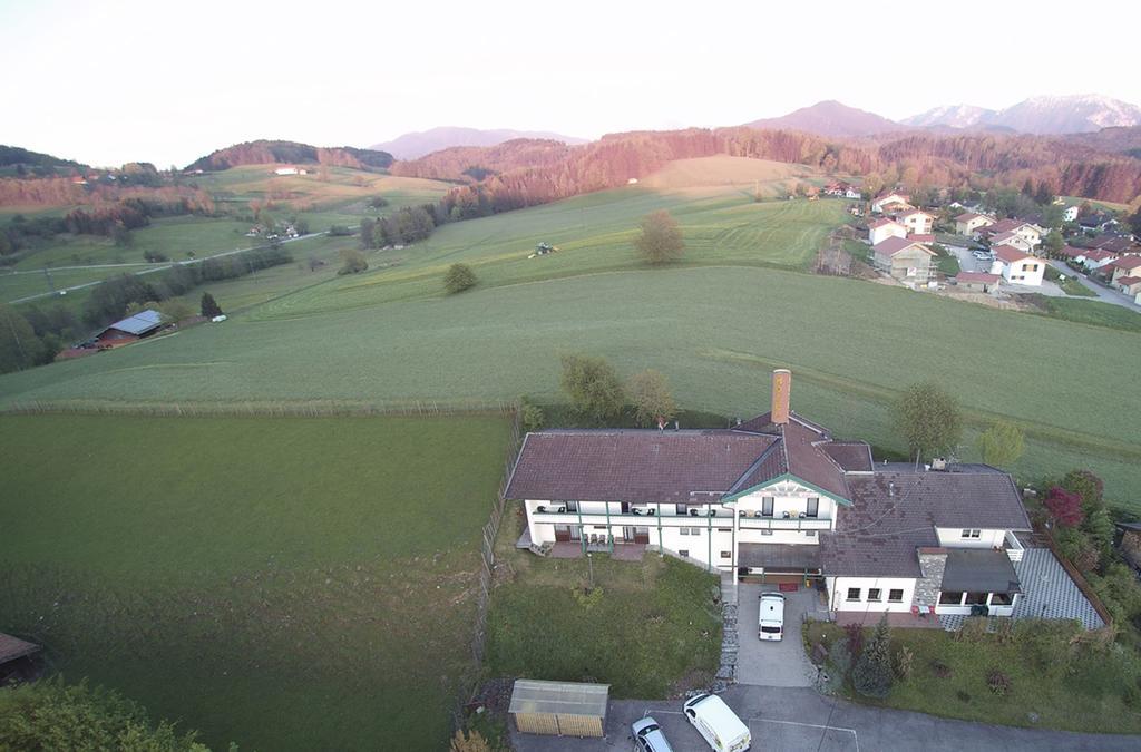 Chiemgau Hotel Viktoria Grabenstätt Exteriör bild