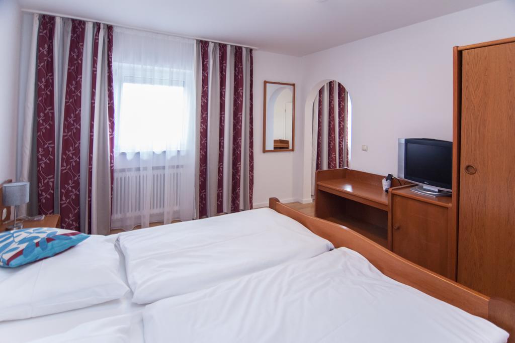 Chiemgau Hotel Viktoria Grabenstätt Exteriör bild